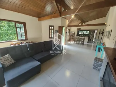Casa de Condomínio com 3 Quartos à venda, 160m² no Itaipava, Petrópolis