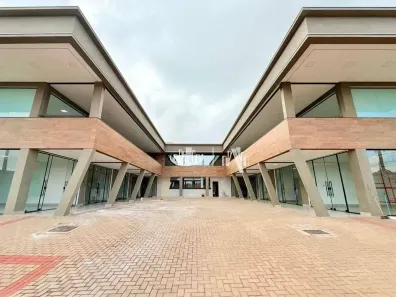 Ponto Comercial para alugar, 70m² no Chácara Manella, Cambé