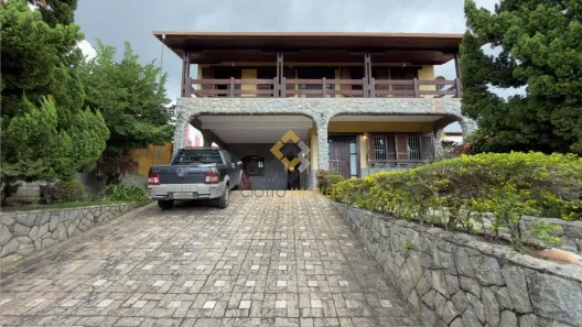 Casa com 4 Quartos para alugar, 650m² no São Luiz, Belo Horizonte