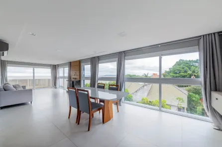 Apartamento com 3 Quartos à venda, 187m² no Vila Assunção, Porto Alegre