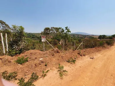 Lote/Terreno à venda, 300m² no , Mateus Leme