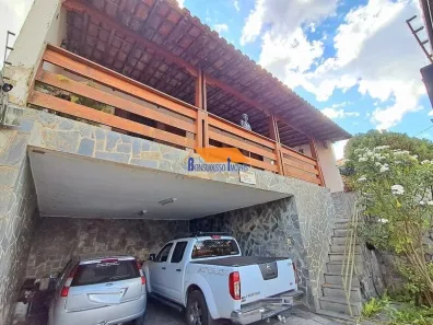 Casa com 3 Quartos à venda, 230m² no Cachoeirinha, Belo Horizonte