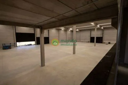 Galpão/Depósito/Armazém para alugar, 3100m² no Independência, Taubaté