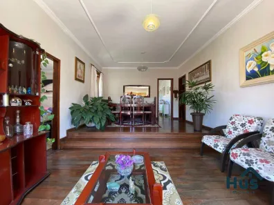 Casa com 4 Quartos à venda, 210m² no Santa Amélia, Belo Horizonte