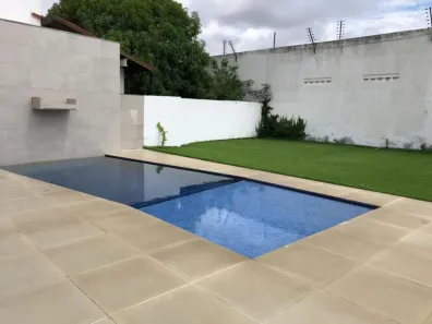 Casa com 5 Quartos para alugar, 300m² no Noivos, Teresina