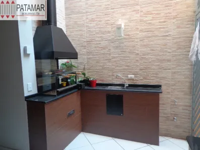 Sobrado com 3 Quartos à venda, 202m² no Jardim Cláudia, São Paulo