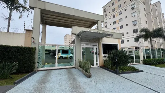 Apartamento com 2 Quartos para alugar, 70m² no Jardim das Estações, Maringá