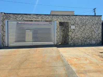 Casa com 3 Quartos à venda, 300m² no , Montividiu