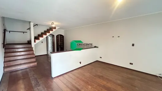 Sobrado com 3 Quartos para alugar, 237m² no Parque Jaçatuba, Santo André