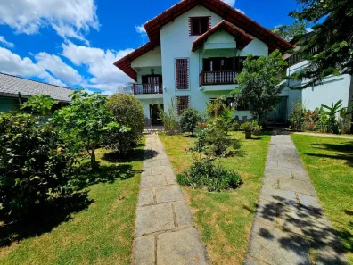 Casa de Condomínio com 3 Quartos à venda, 344m² no Golfe, Teresópolis