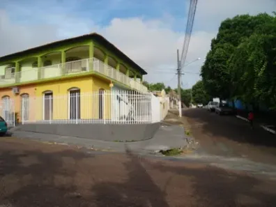 Casa com 3 Quartos à venda, 160m² no Centro-Norte, Cuiabá