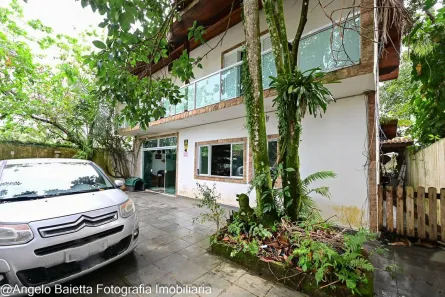 Sobrado com 3 Quartos à venda, 236m² no Jardim Ribamar, Peruíbe