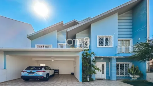 Casa com 4 Quartos à venda, 320m² no São Braz, Curitiba