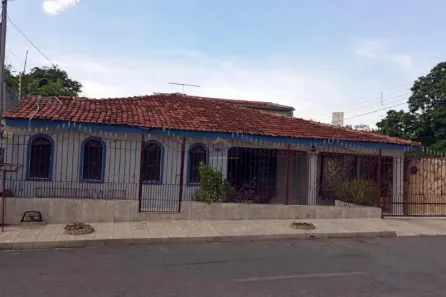 Casa com 3 Quartos à venda, 281m² no Cidade Alta, Cuiabá