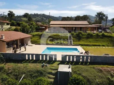 Fazenda/Sítio com 4 Quartos à venda, 264m² no , Itapeva