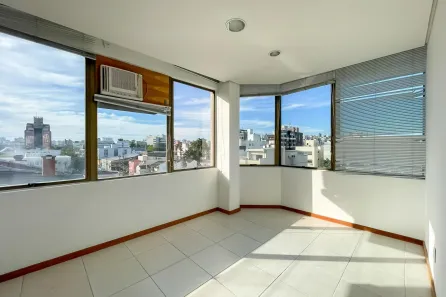 Sala Comercial com 2 Quartos à venda, 145m² no Santana, Porto Alegre