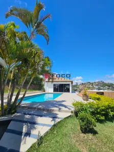 Fazenda/Sítio com 4 Quartos à venda, 267m² no , Igaratá
