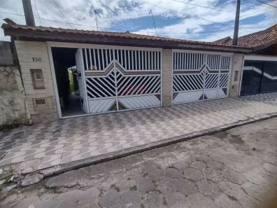 Casa com 3 Quartos à venda, 71m² no Maracanã, Praia Grande