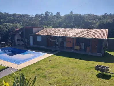 Casa de Condomínio com 2 Quartos à venda, 160m² no , Mairinque