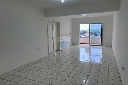 Apartamento com 3 Quartos para alugar, 117m² no Centro, Constantina
