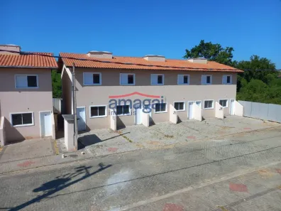 Casa de Condomínio com 2 Quartos à venda, 63m² no Jardim Jacinto, Jacareí
