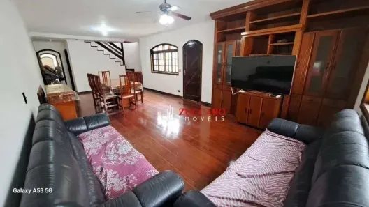 Sobrado com 3 Quartos à venda, 155m² no Vila Augusta, Guarulhos