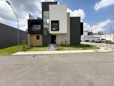 Sobrado com 3 Quartos à venda, 194m² no Santa Cândida, Curitiba