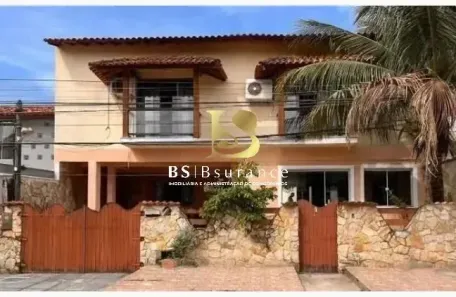 Casa com 4 Quartos à venda, 180m² no Itaipu, Niterói