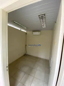 Galpão/Depósito/Armazém para alugar, 250m² no Vila Lageado, São Paulo