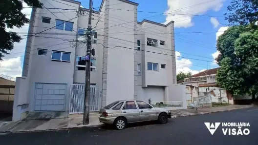 Apartamento com 3 Quartos para alugar, 140m² no Mercês, Uberaba