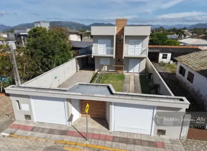 Casa com 4 Quartos à venda, 137m² no Nova Brasília, Imbituba
