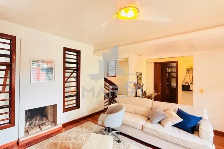 Casa com 4 Quartos à venda, 285m² no Teresópolis, Porto Alegre