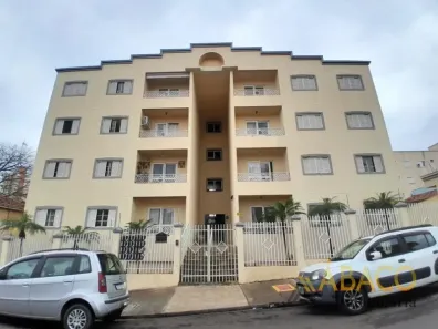 Apartamento com 3 Quartos para alugar, 77m² no Centro, São Carlos