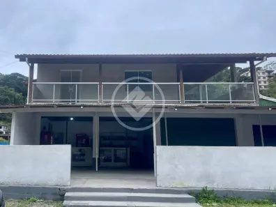 Casa com 2 Quartos à venda, 192m² no Golfe, Teresópolis