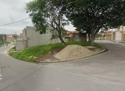 Lote/Terreno à venda, 200m² no Petrópolis, Betim