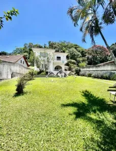 Casa com 5 Quartos à venda, 483m² no Mosela, Petrópolis