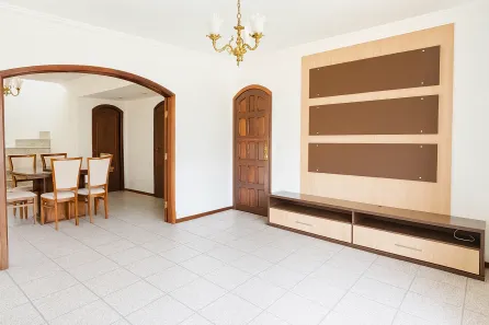 Sobrado com 4 Quartos à venda, 270m² no Bacacheri, Curitiba