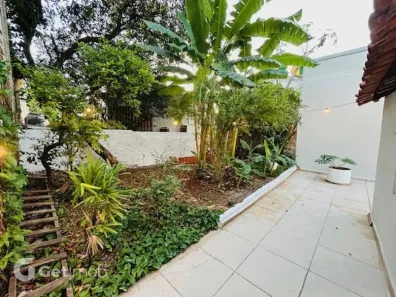 Casa com 3 Quartos à venda, 240m² no Jardim das Bandeiras, São Paulo
