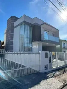 Casa com 3 Quartos à venda, 220m² no Praia Comprida, São José