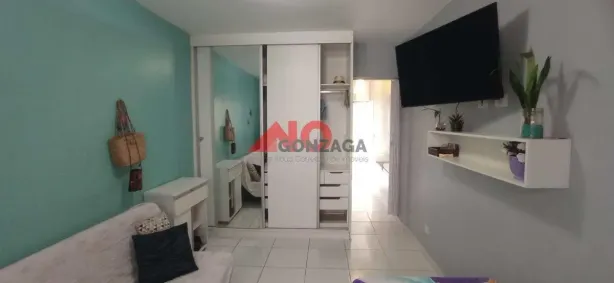 Kitnet com 1 Quarto à venda, 30m² no Gonzaga, Santos
