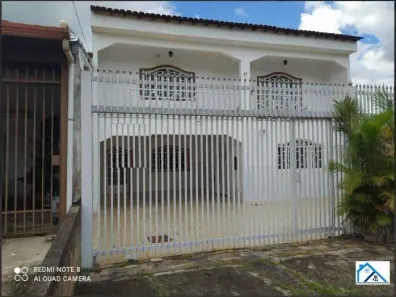 Sobrado com 4 Quartos à venda, 295m² no Taguatinga Norte, Brasília