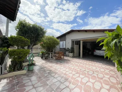 Casa com 3 Quartos à venda, 200m² no Mathias Velho, Canoas