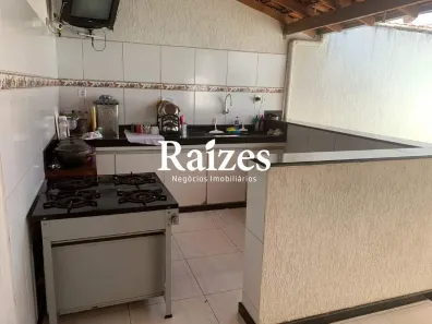 Casa com 3 Quartos à venda, 180m² no Granada, Uberlândia