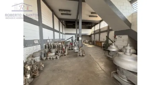 Galpão/Depósito/Armazém com 3 Quartos para alugar, 364m² no Vila Guedes, São Paulo