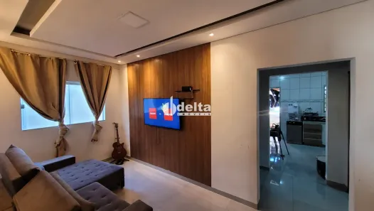 Casa com 3 Quartos à venda, 170m² no São Jorge, Uberlândia