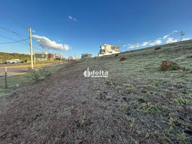 Lote/Terreno à venda, 311m² no Granja Marileusa, Uberlândia