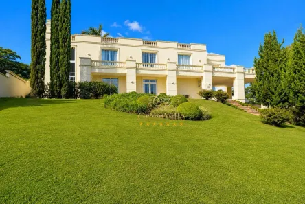 Casa de Condomínio com 4 Quartos à venda, 794m² no Campo Comprido, Curitiba