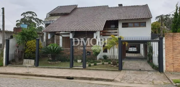 Sobrado com 4 Quartos para alugar, 300m² no Vila Eunice Nova, Cachoeirinha