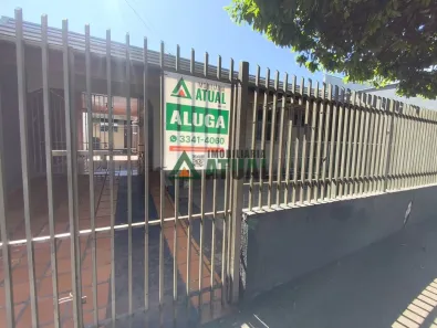 Casa com 3 Quartos para alugar, 141m² no São Lourenço, Londrina