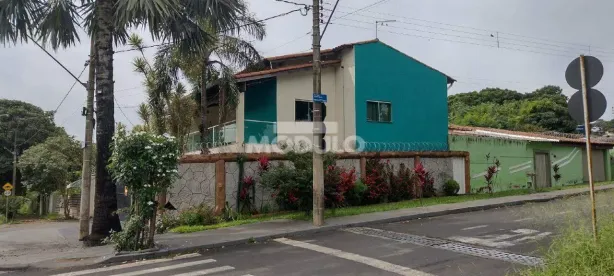 Casa com 4 Quartos para alugar, 200m² no Jaraguá, Uberlândia